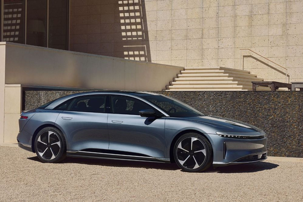 Lucid Air Touring Review: Luxury and Innovation in Every Detail