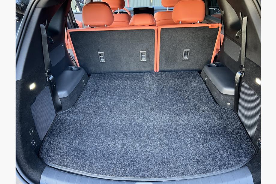 BYD Tang L 2025– Textile Trunk Mat Premium (7-seater with folded 3rd row, Black) Photo 1