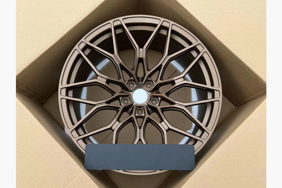 BMW 4 Series G22/23/26 2020- Forged OEM Wheels R19 R20 V5 (Set of 4) Image