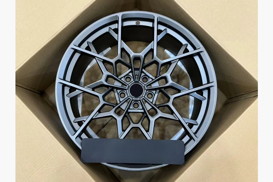 BMW 7 Series G70/G71 2022- Forged OEM R22 V6 Wheels (Set of 4) Image
