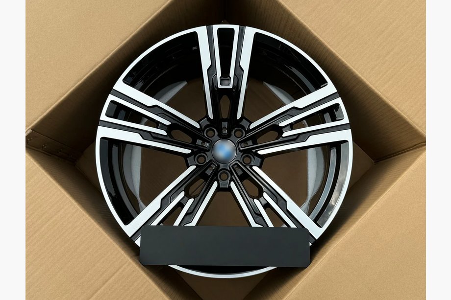 BMW 7 Series G70/G71 2022- Forged OEM Wheels R20 (Set of 4) Image