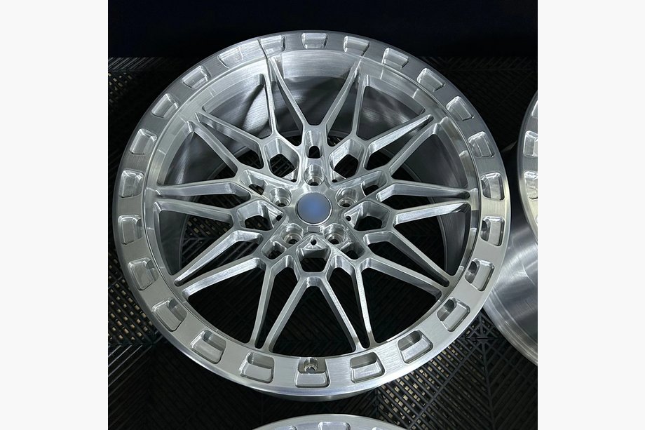 BMW 4 Series G22/23/26 2020- Forged OEM Wheels R19 R20 V7 (Set of 4) Image