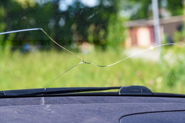 What to Do if Your Car Windshield Cracks