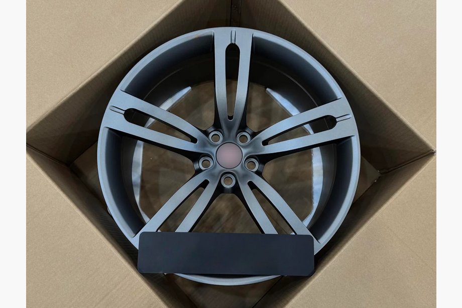Jaguar XJ 2010- Forged OEM Wheels R20 V1 (Set of 4) Image