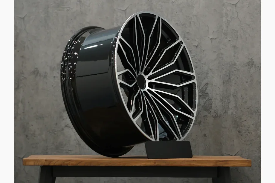 Lamborghini Urus 2018- Forged Wheels OEM R23 V10 (Set of 4) Image