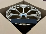 Lamborghini Aventador 2011-2022 Forged OEM Wheels R20 R21 V8 (Set of 4) photo 4