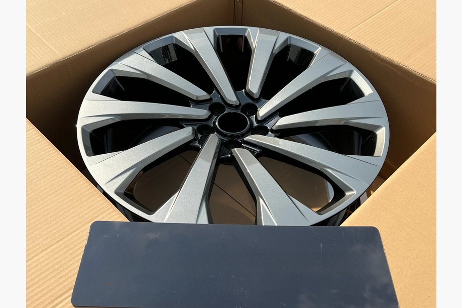 Range Rover V L460 2021- Forged Wheels OEM R23 V2 (Set of 4) Photo 4