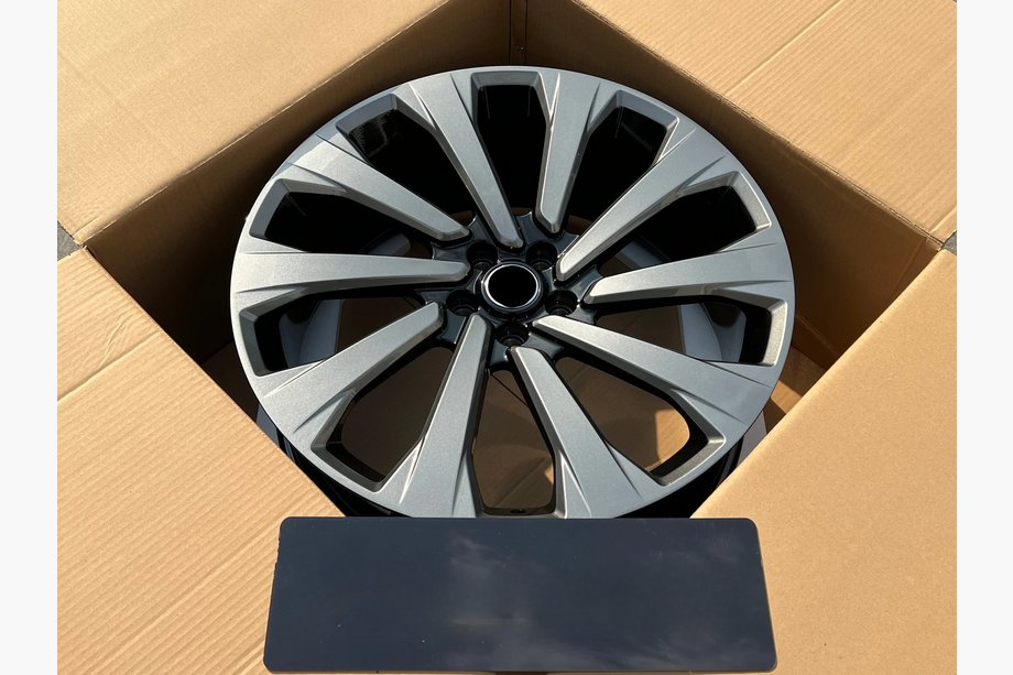 Range Rover V L460 2021- Forged Wheels OEM R23 V2 (Set of 4) Photo 2