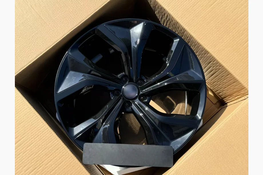 Range Rover Sport 2022- Forged Wheels OEM R23 V9 (Set of 4) Image