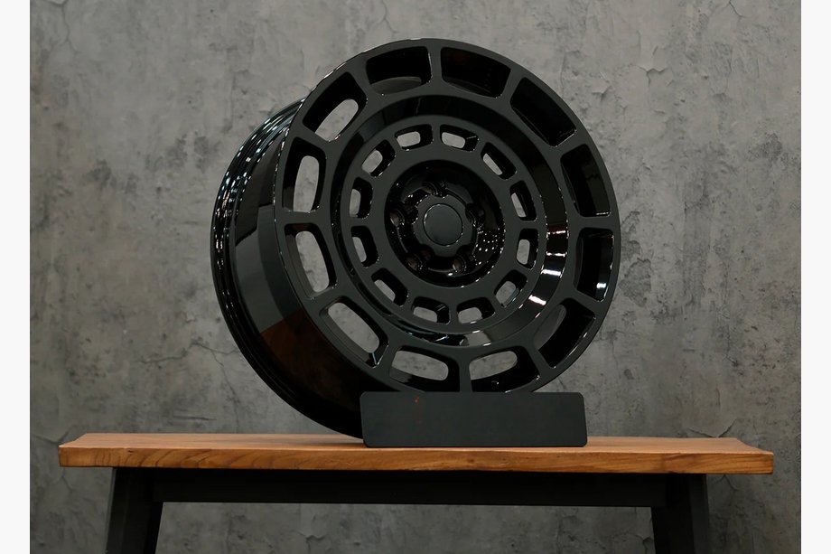 Land Rover Defender 2019- Forged OEM Wheels R20 V6 (Set of 4) Image