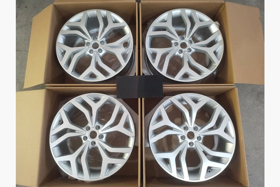 Range Rover Evoque 2018- Forged OEM Wheels R20 (Set of 4) Image