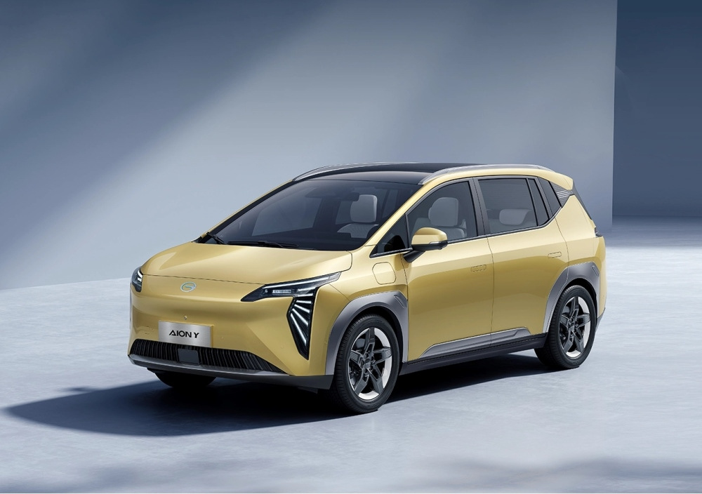 Review of the Electric Crossover GAC Aion Y Plus