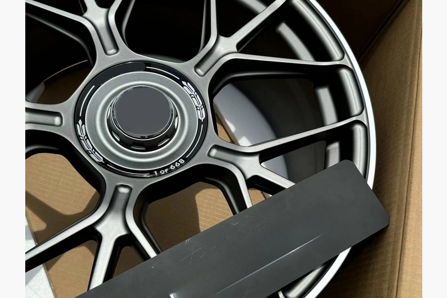 Mercedes AMG GT C190/R190 2014-2022 Forged OEM Wheels R19 V1 (Set of 4) Photo 8