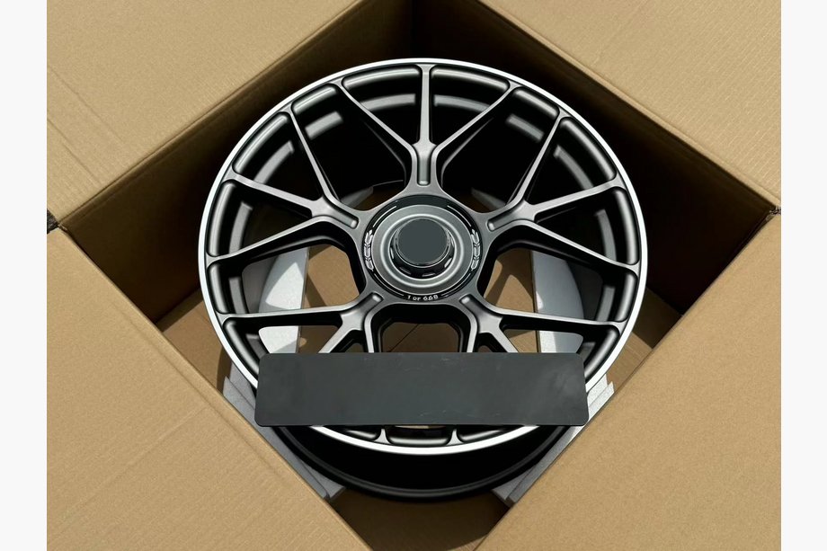 Mercedes AMG GT C190/R190 2014-2022 Forged OEM Wheels R19 V1 (Set of 4) Photo 3