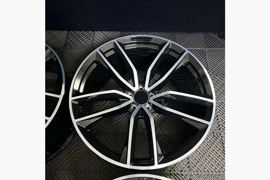 Mercedes GLS X167 2019- Forged Wheels OEM R23 V5 (Set of 4) Image