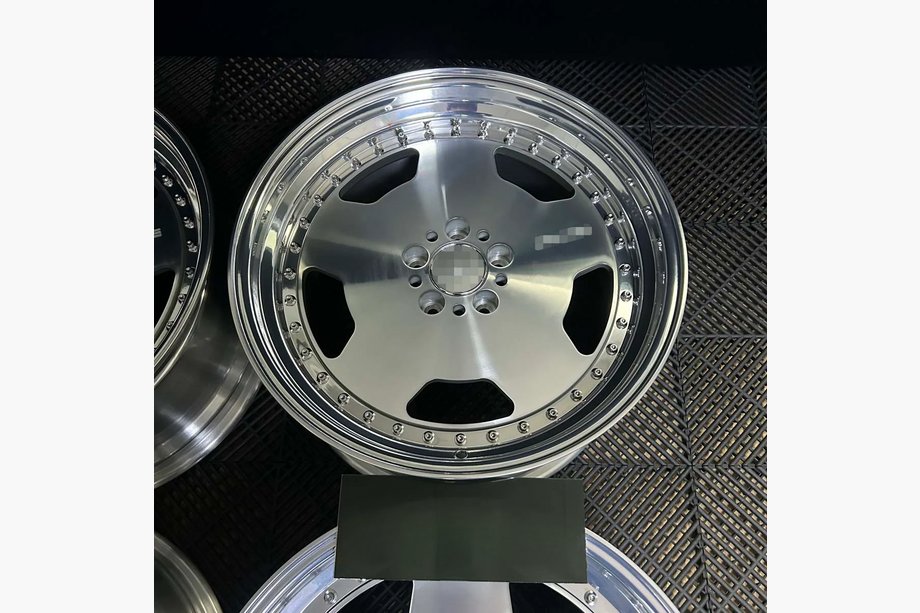 Mercedes SL R230 2001-2011 Forged OEM Wheels R19 (Set of 4) Image
