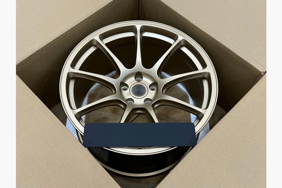 Nissan GT-R 2008-2025 Forged OEM R20 V2 Wheels (Set of 4) Photo 3