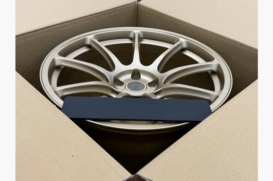 Nissan GT-R 2008-2025 Forged OEM R20 V2 Wheels (Set of 4) Photo 6