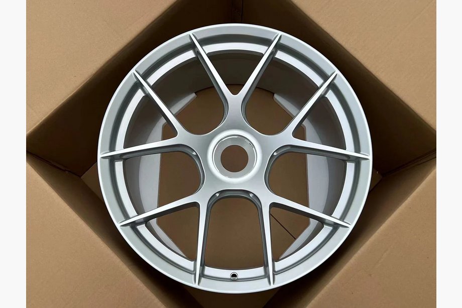 Porsche 911 (992) 2018– Forged OEM Wheels R20 R21 V14 (Set of 4) Image