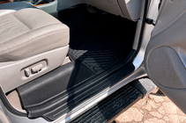 Lexus LX470 1998-2007 Rubber Floor Mats Niken Luxury 3D (3 pcs) photo 1