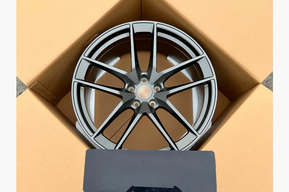 Porsche Macan 2014-2024 Forged OEM Wheels R20 (Set of 4) Image