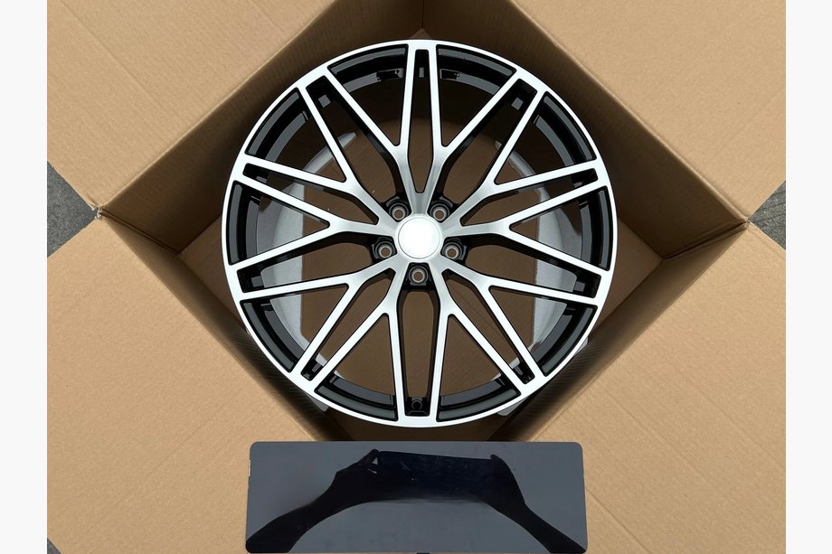 Porsche Macan 2014-2024 Forged OEM R21 V2 Wheels (Set of 4) Image