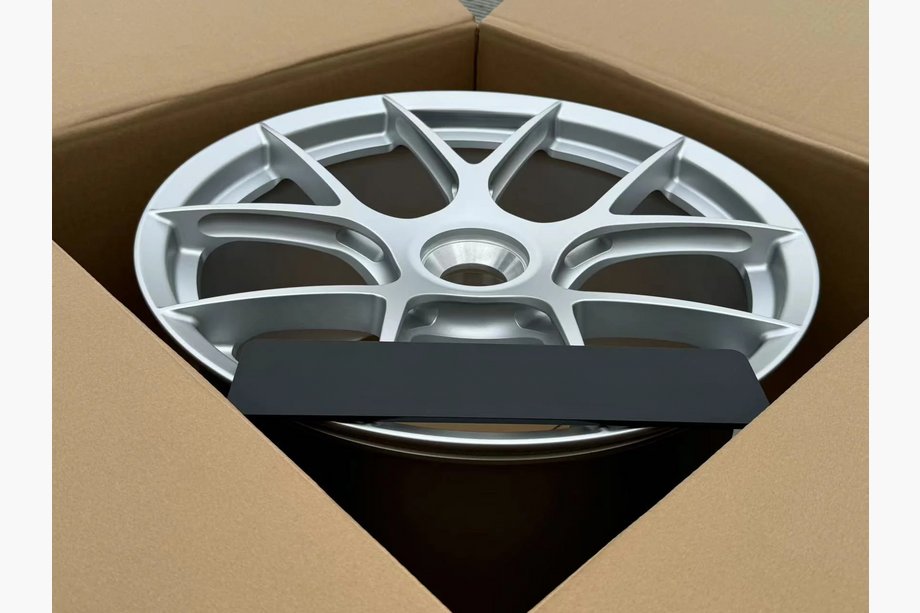 Porsche 911 (992) 2018– Forged OEM Wheels R20 R21 V22 (Set of 4) Photo 6