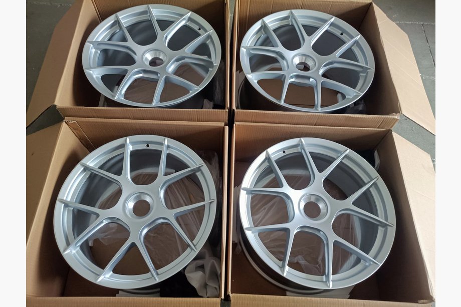 Porsche 911 (992) 2018– Forged OEM Wheels R20 R21 V22 (Set of 4) Photo 7