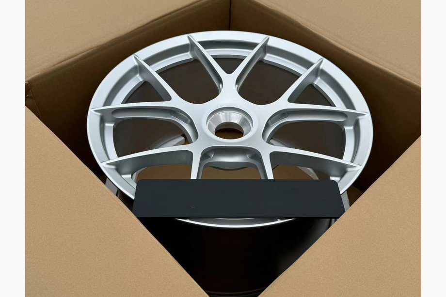 Porsche 911 (992) 2018– Forged OEM Wheels R20 R21 V22 (Set of 4) Photo 5