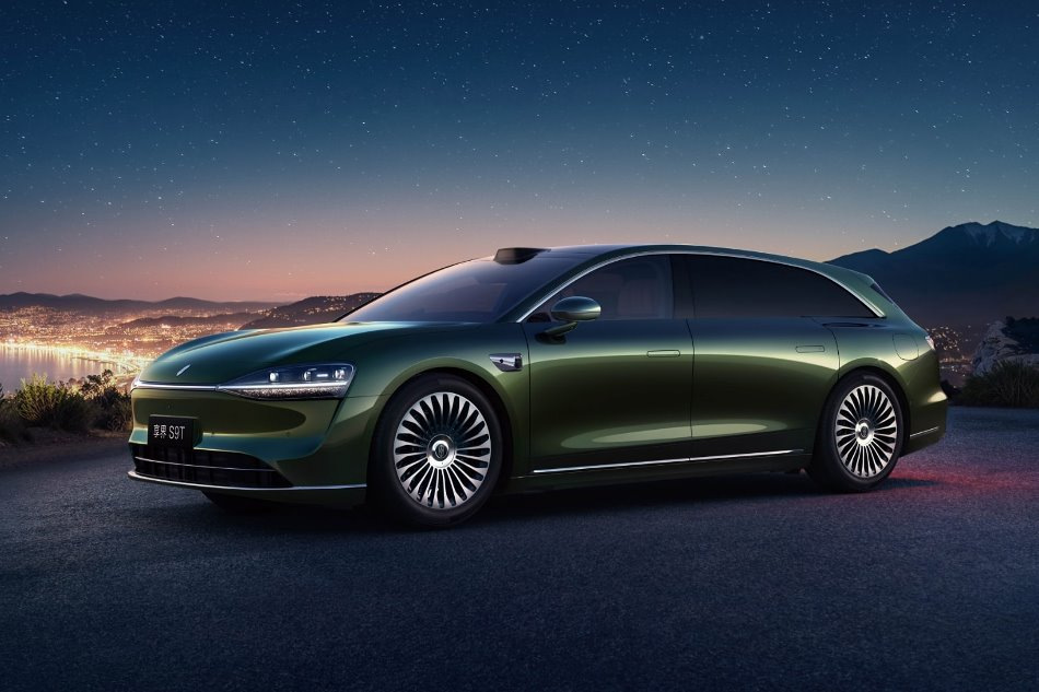 Stelato S9T Review: Premium Electric Wagon