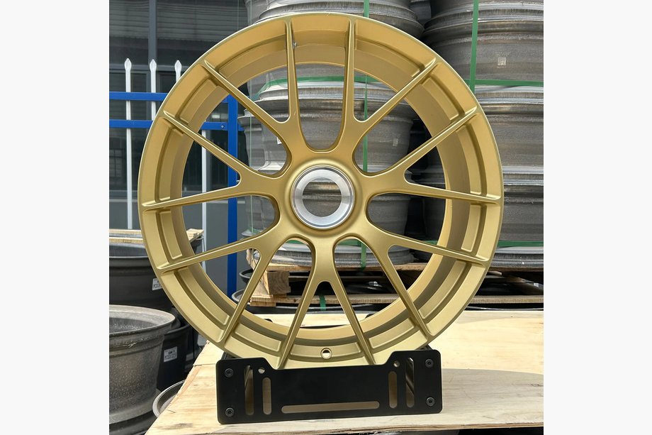 Porsche 911 (992) 2018– Forged OEM Wheels R20 R21 V33 (Set of 4) Image