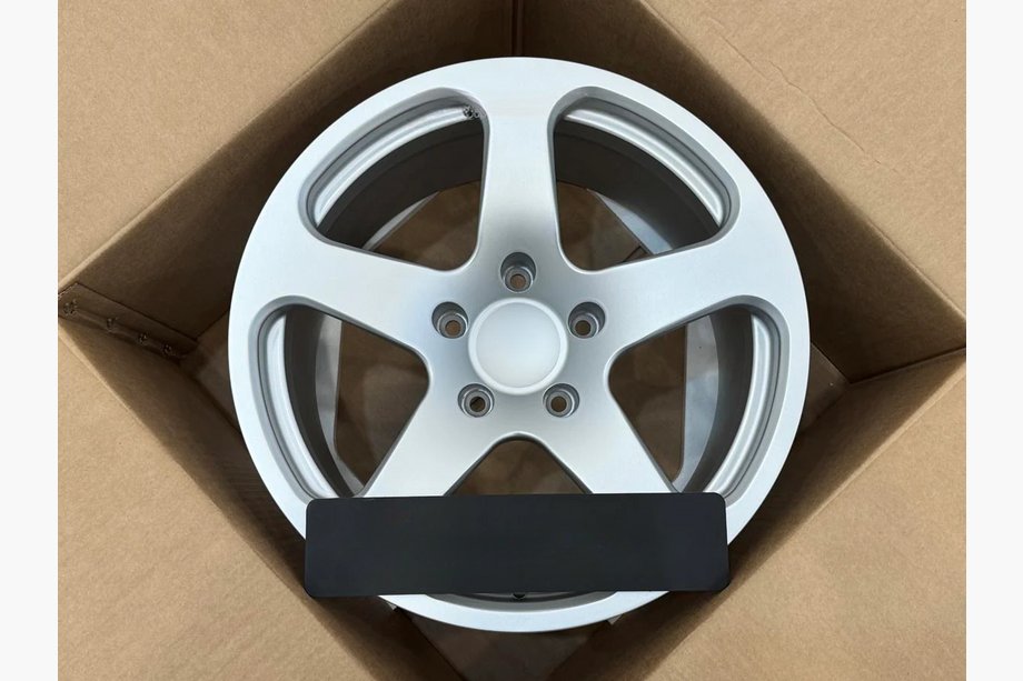 Porsche 911 (992) 2018– Forged OEM R18 Wheels (Set of 4) Image
