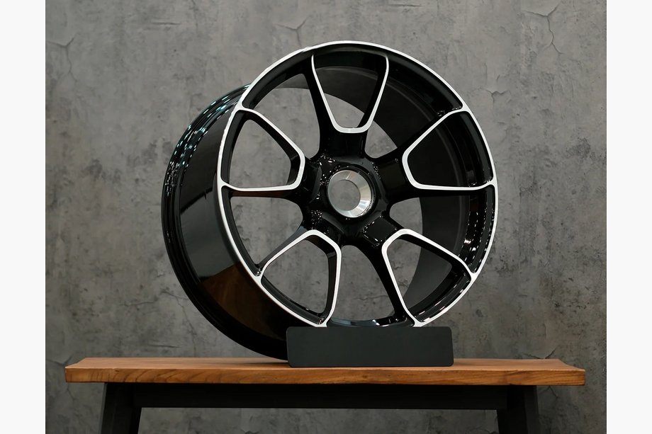Porsche 911 (992) 2018– Forged OEM Wheels R20 R21 V34 (Set of 4) Image