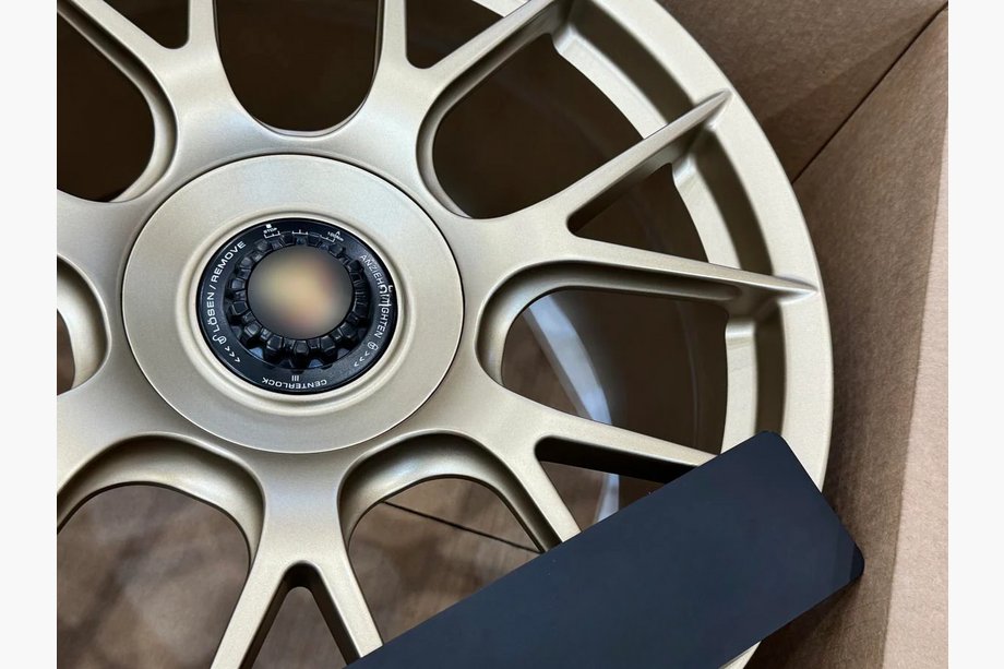 Porsche Boxster/Cayman 981 2013-2016 Forged OEM R20 V2 Wheels (Set of 4) Photo 9