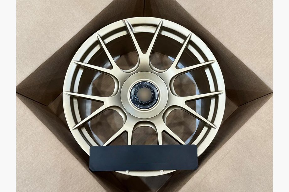 Porsche Boxster/Cayman 981 2013-2016 Forged OEM R20 V2 Wheels (Set of 4) Photo 2