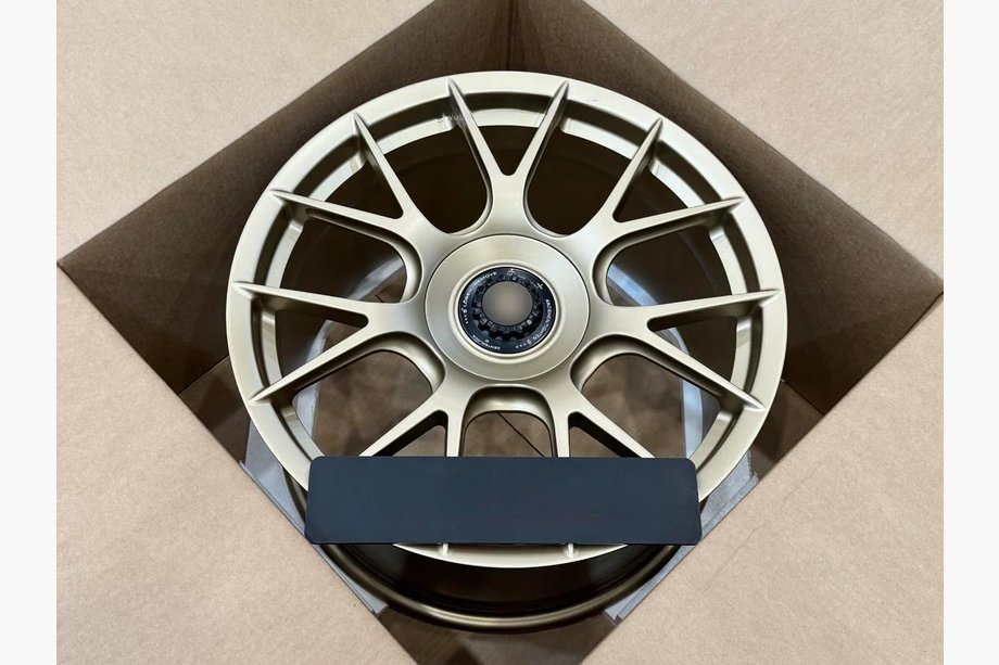 Porsche Boxster/Cayman 981 2013-2016 Forged OEM R20 V2 Wheels (Set of 4) Photo 3
