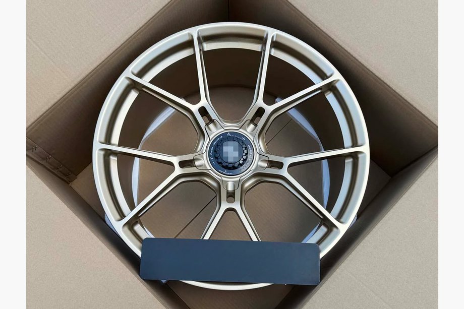Porsche 911 (992) 2018– Forged OEM Wheels R20 R21 V41 (Set of 4) Image