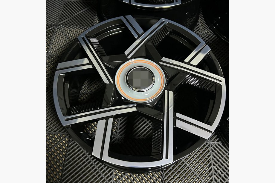 Rolls-Royce Cullinan 2018- Forged OEM R22 V6 Wheels (Set of 4) Image