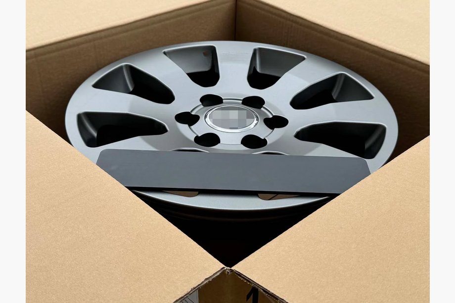 Toyota Land Cruiser Prado 250 2023- Forged OEM R18 Wheels (Set of 4) Photo 6