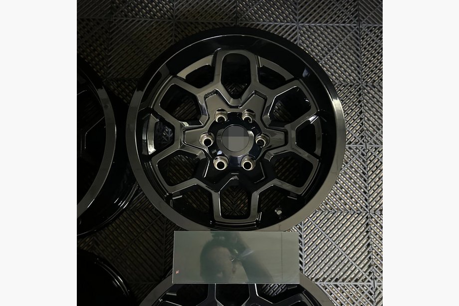 Toyota Hilux 2015- Forged OEM Wheels R17 (Set of 4) Image