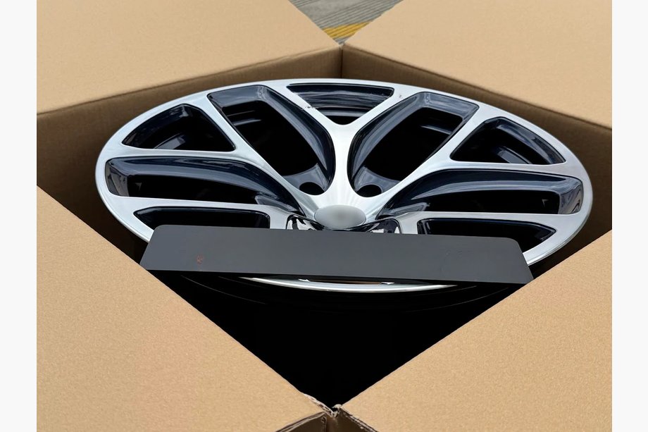 Bugatti Veyron 2005–2015 Forged OEM Wheels R20 (Set of 4) Photo 7