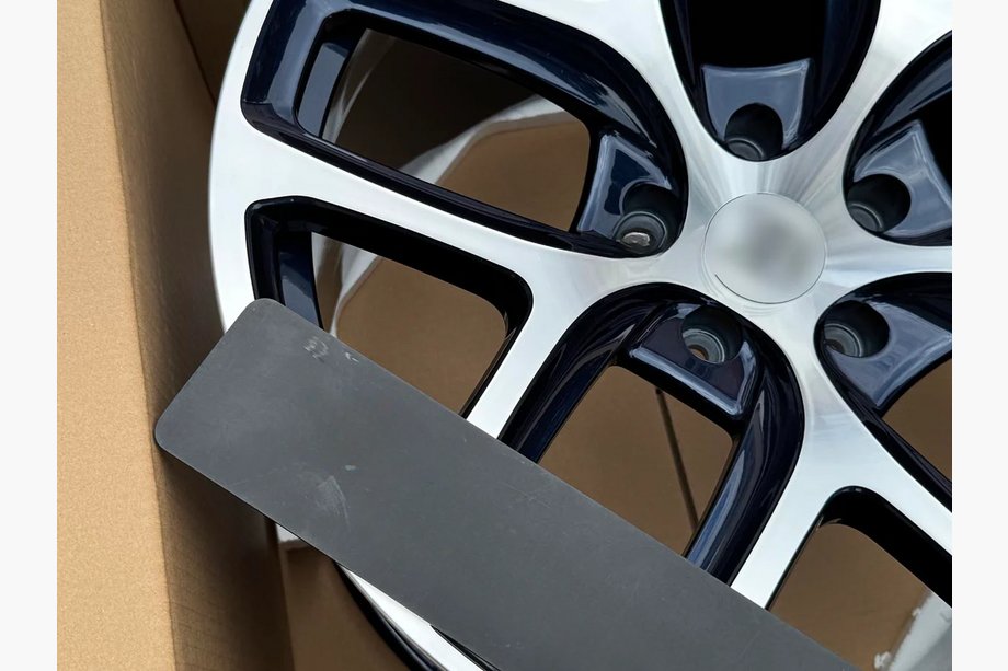 Bugatti Veyron 2005–2015 Forged OEM Wheels R20 (Set of 4) Photo 13