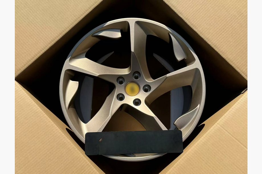 Ferrari SF90 Stradale Forged OEM R20 V2 Wheels (Set of 4) Image