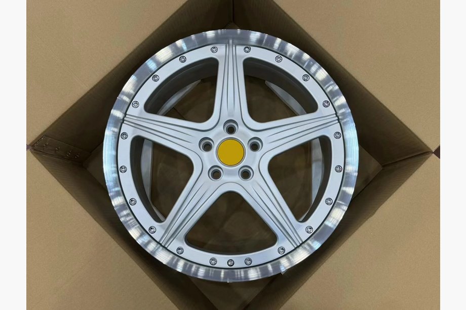 Lexus LFA 2010–2013 Forged OEM Wheels R20 V3 (Set of 4) Image
