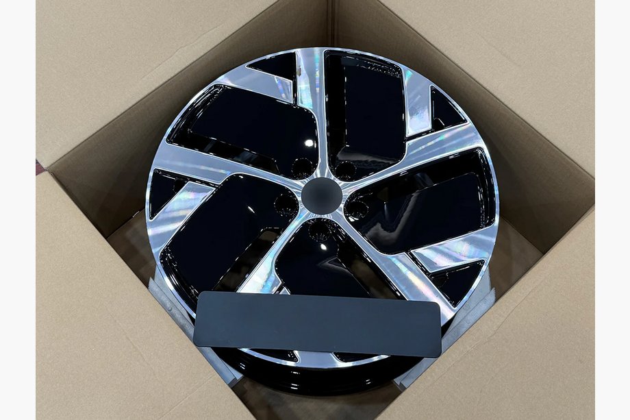Lucid Air Forged OEM Wheels R20 V1 (Set of 4) Photo 2