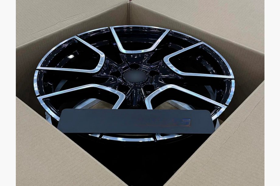 Lucid Air Forged OEM R20 V2 Wheels (Set of 4) Photo 5