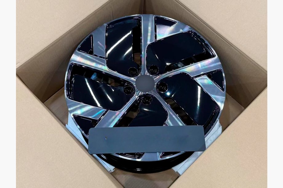 Lucid Air Forged OEM Wheels R19 V4 (Set of 4) Photo 2
