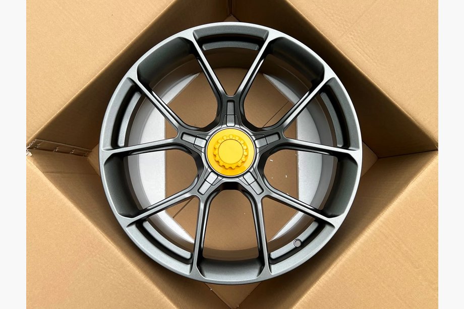 McLaren 720S Forged OEM Wheels R19 R20 V2 (Set of 4) Image