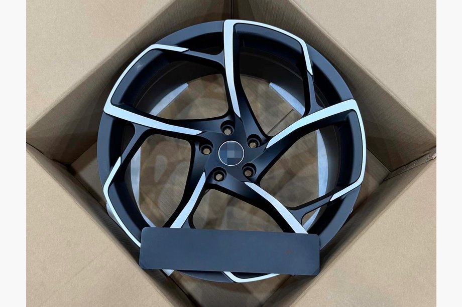 McLaren 720S Forged OEM Wheels R19 R20 V4 (Set of 4) Image