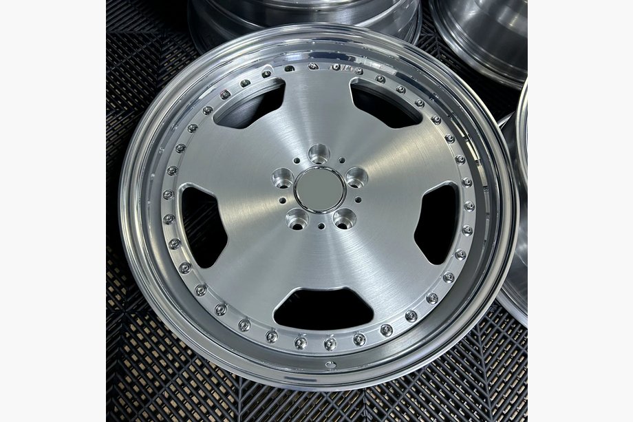 Mercedes SL R129 1989–2001 Forged OEM Wheels R19 (Set of 4) Image